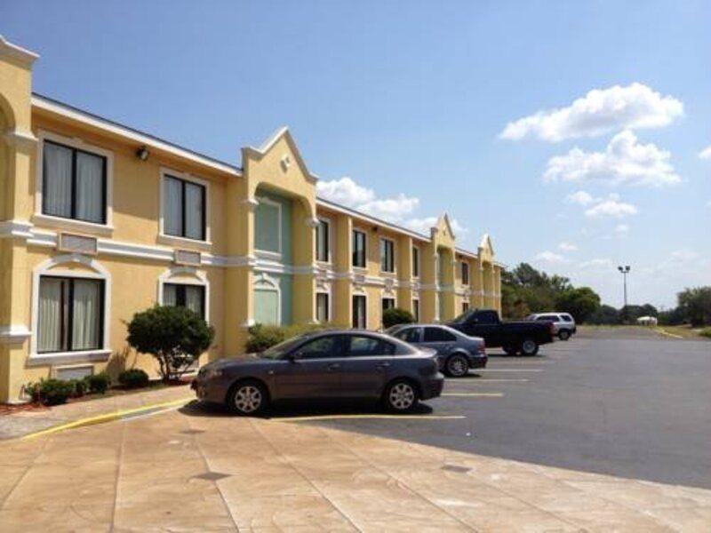 Rose City Inn & Suites Tyler Extérieur photo